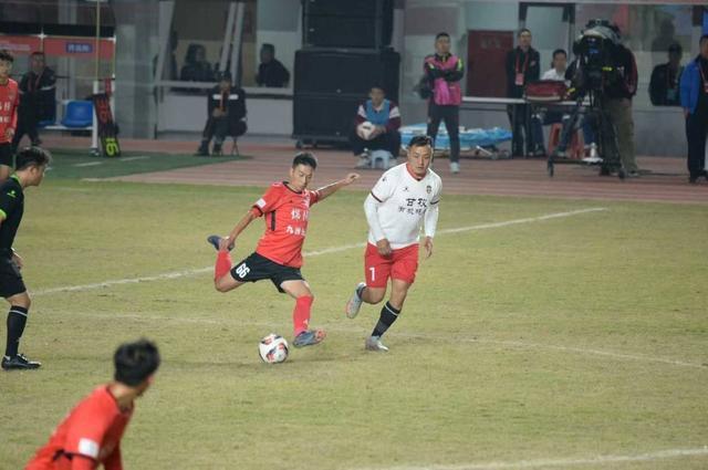 网站入口-“足球之乡”的体育大生意丨城市经济学