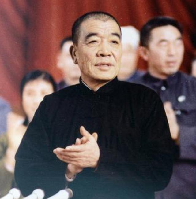 官方网站-1986年陈永贵病逝,追悼会规格成难题,邓小平只说了一句话,全场安静